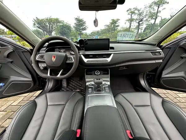 Hongqi H5 2022
