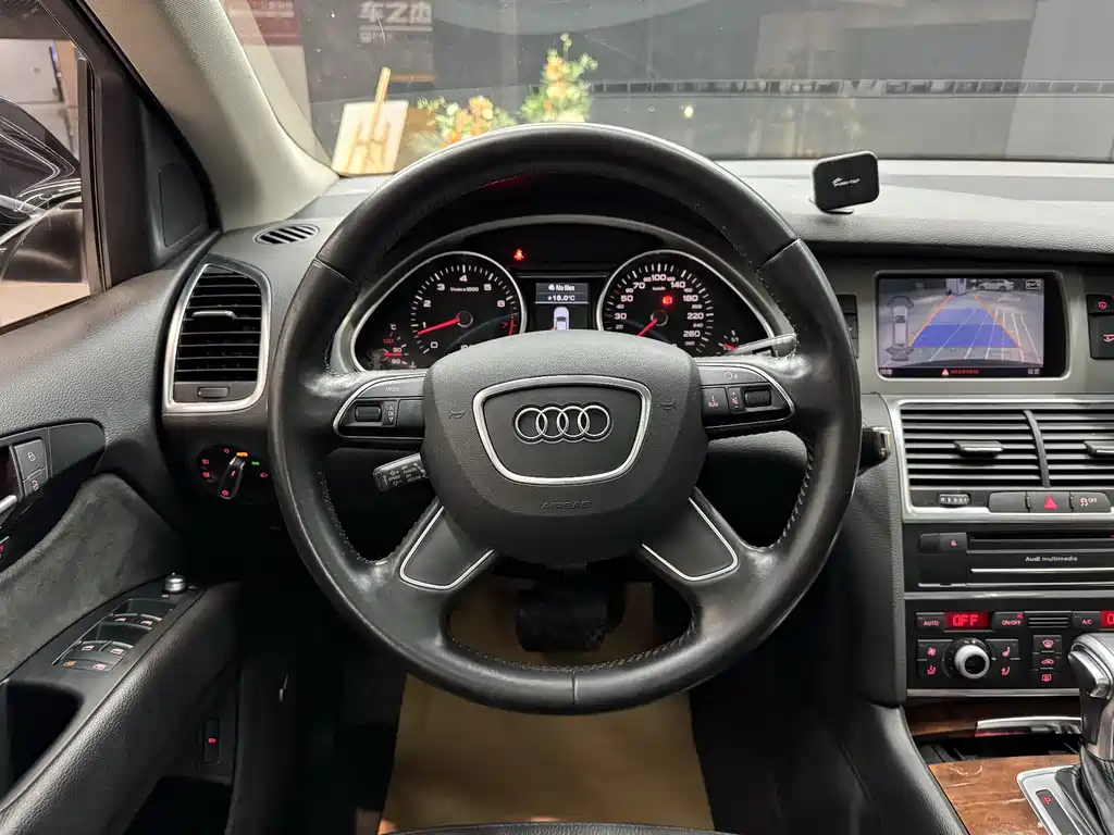 Audi Q7 2014 — фото 12