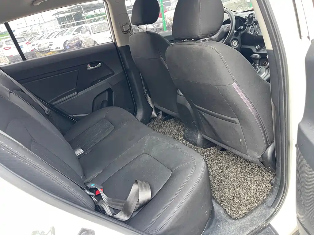 Kia Sportage 2012 — фото 13