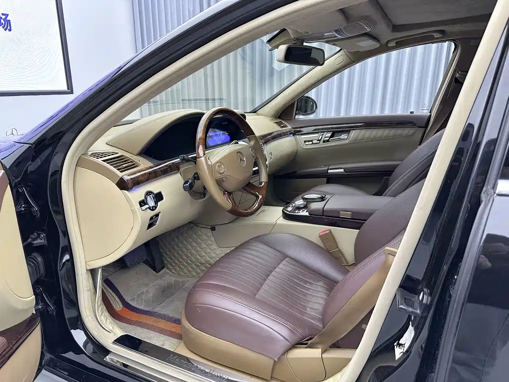 Mercedes-Benz S-Class 2008 — фото 18