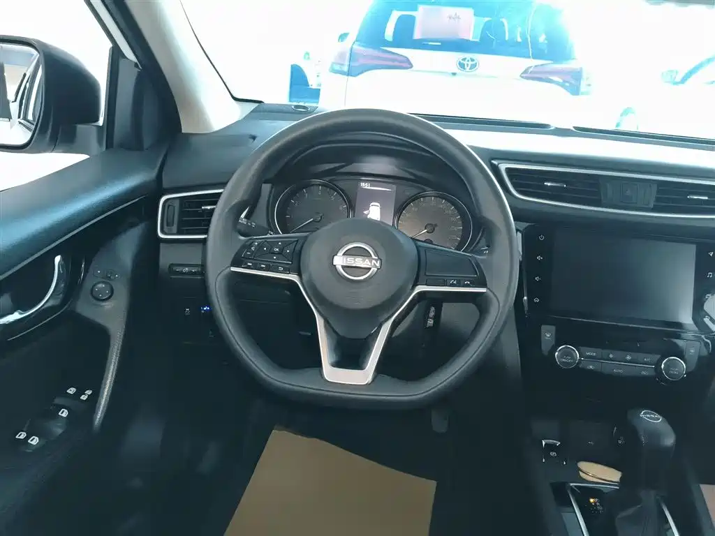 Nissan Qashqai 2023 — фото 11