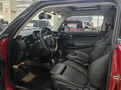 MINI MINI 2022
