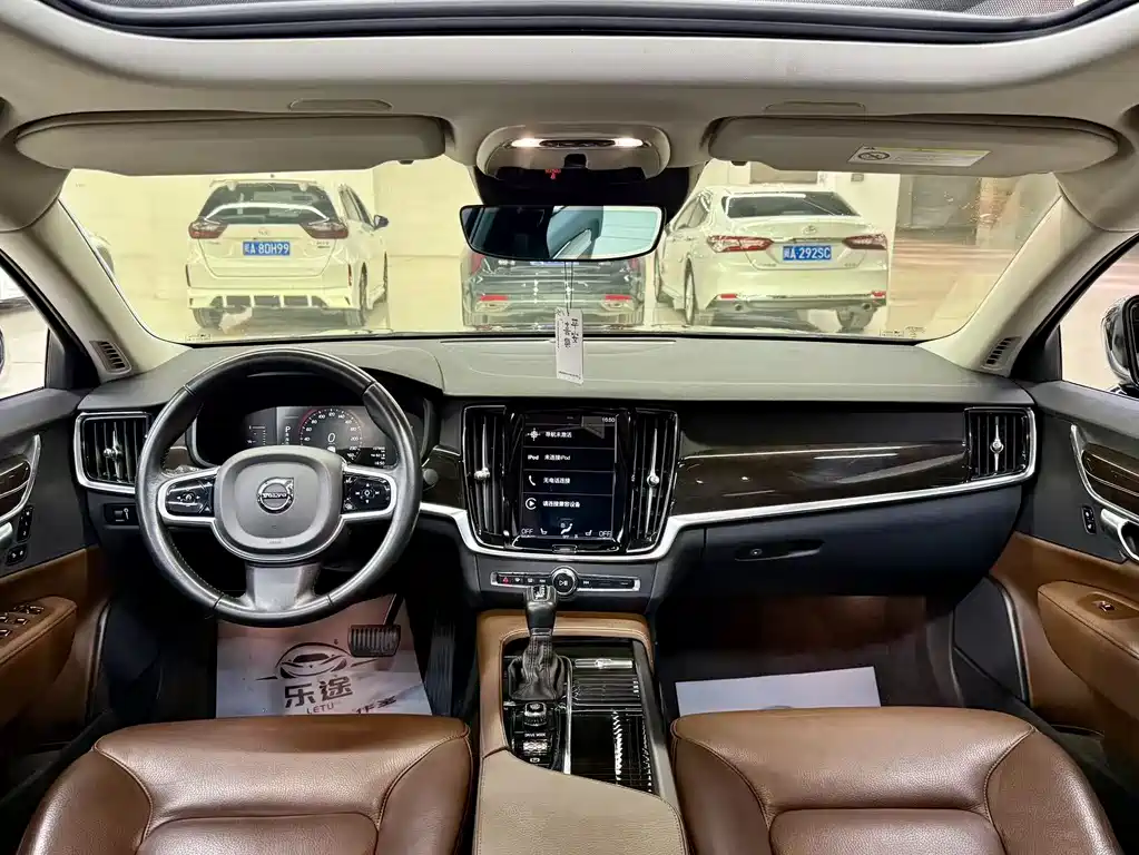 Volvo S90 2017 — фото 8