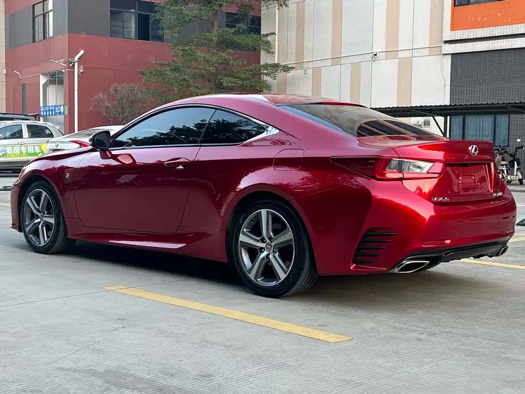 Lexus RC 2015 — фото 3