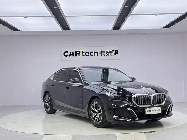 BMW i5 2024