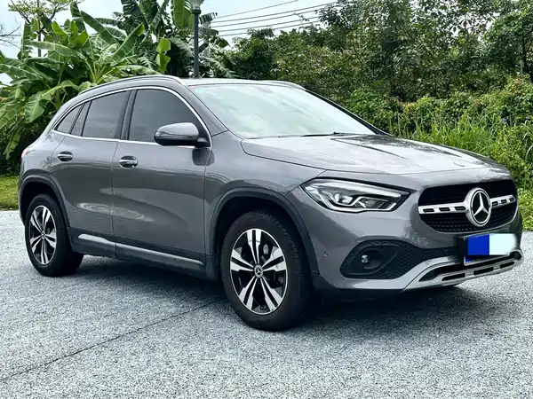 Mercedes-Benz GLA 2021