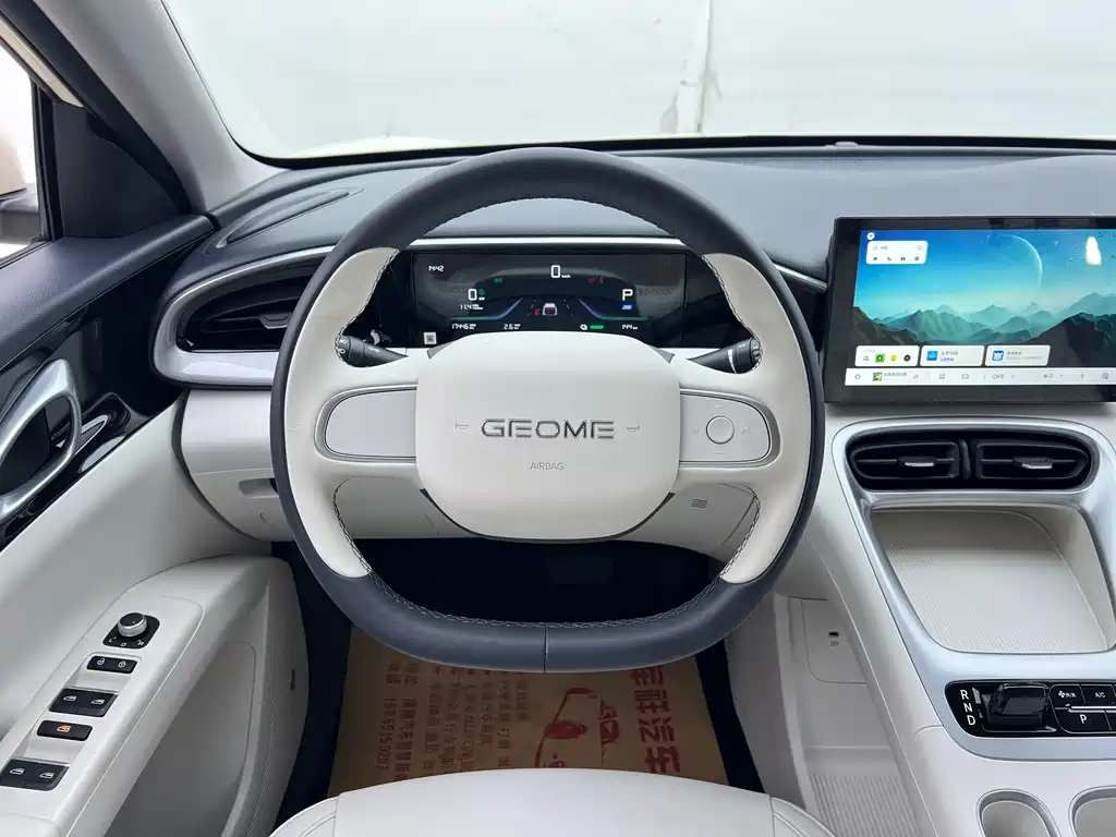 Geely Galaxy Starwish 2025 — фото 8