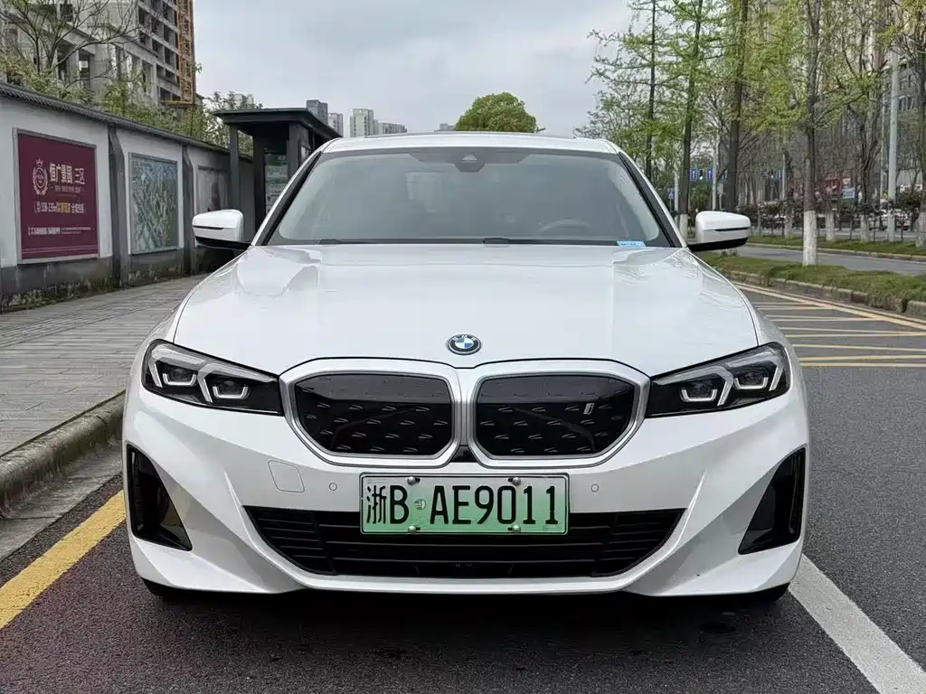 BMW i3 2023 — фото 2
