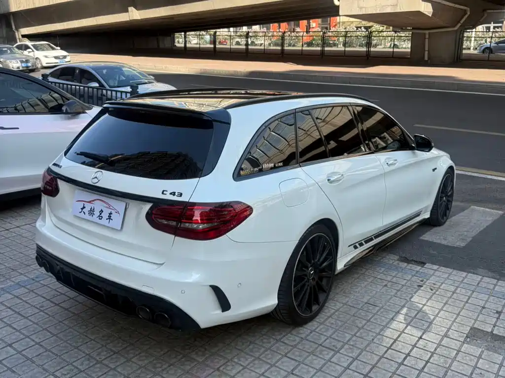 Mercedes-Benz C-Class AMG 2019 — фото 6