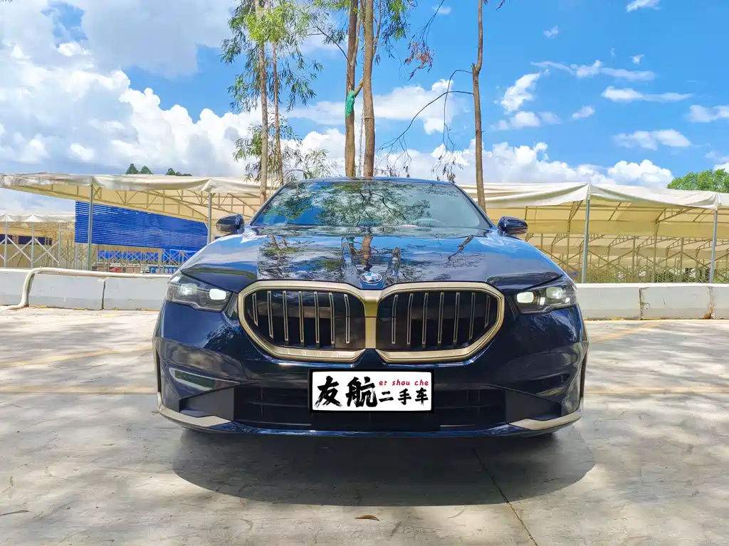 BMW 5 Series 2025