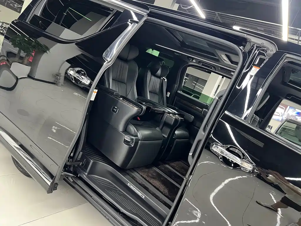 Toyota Alphard 2020 — фото 14