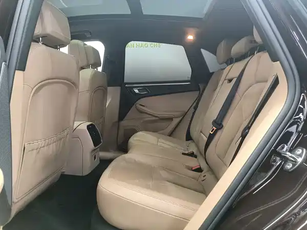 Porsche Macan 2020