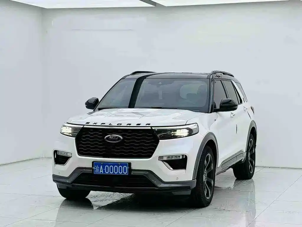 Ford Explorer 2020 — фото 1