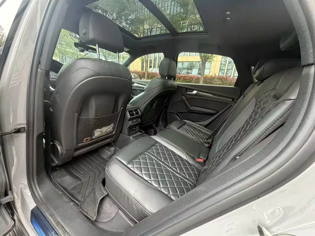 Audi Q5L Sportback 2022 — фото 10