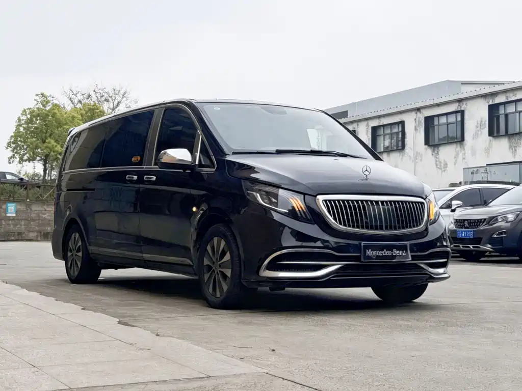 Mercedes-Benz Vito 2023 — фото 3