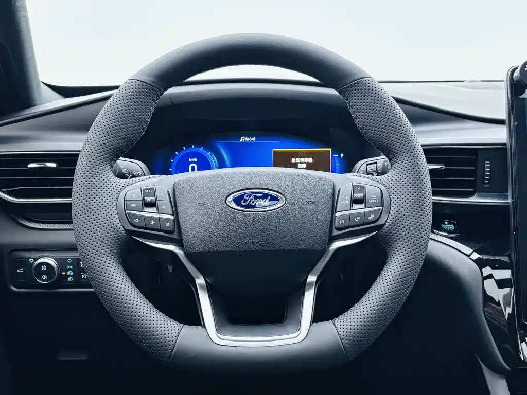 Ford Explorer 2021 — фото 12
