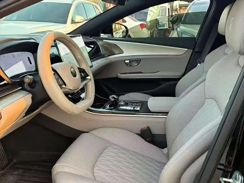 BYD Han 2025