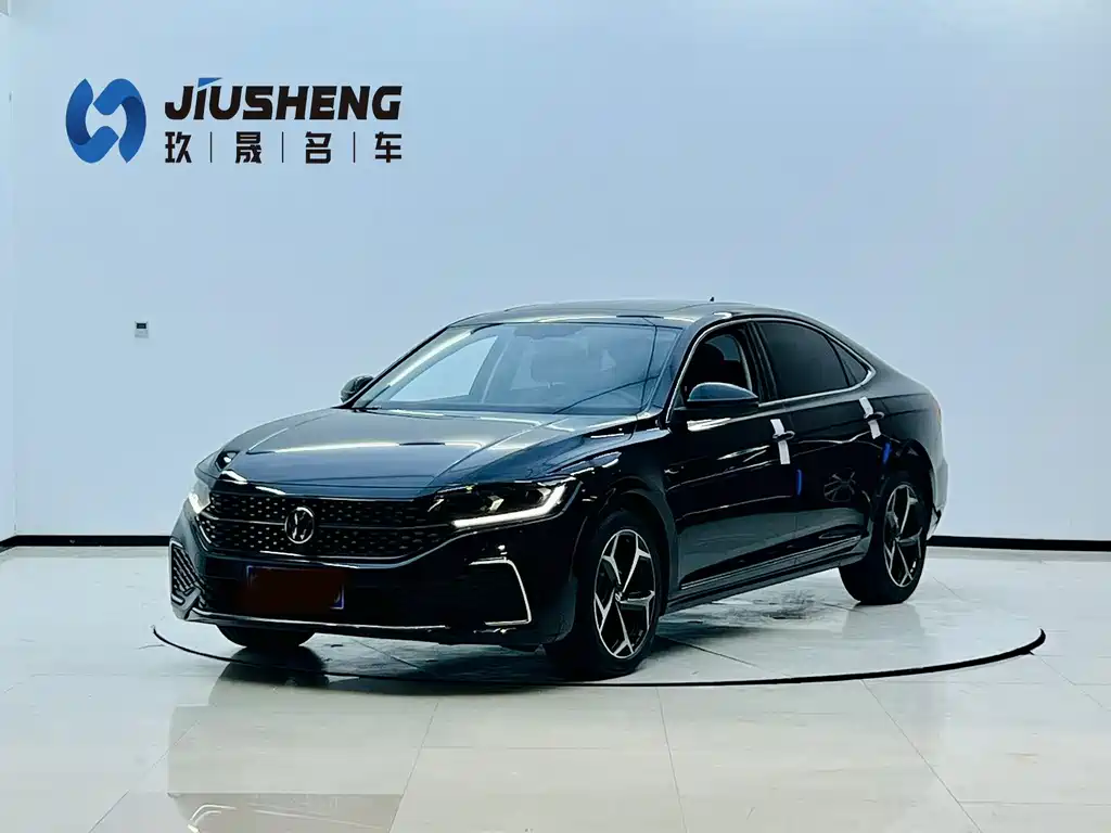 Volkswagen Passat 2025