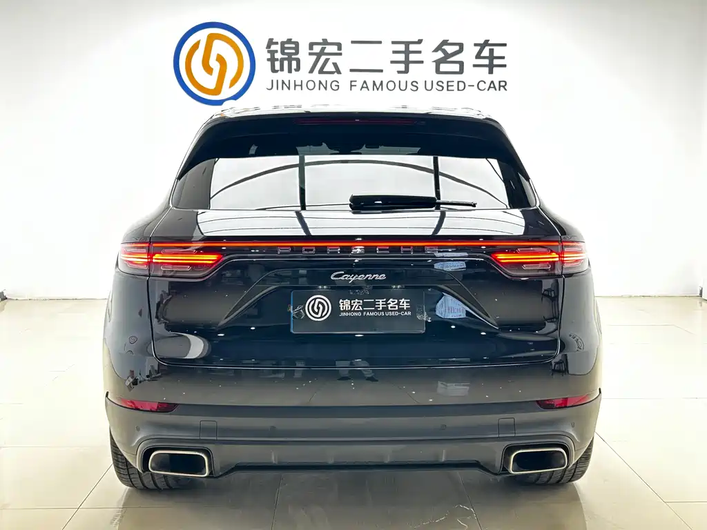 Porsche Cayenne 2018 — фото 25