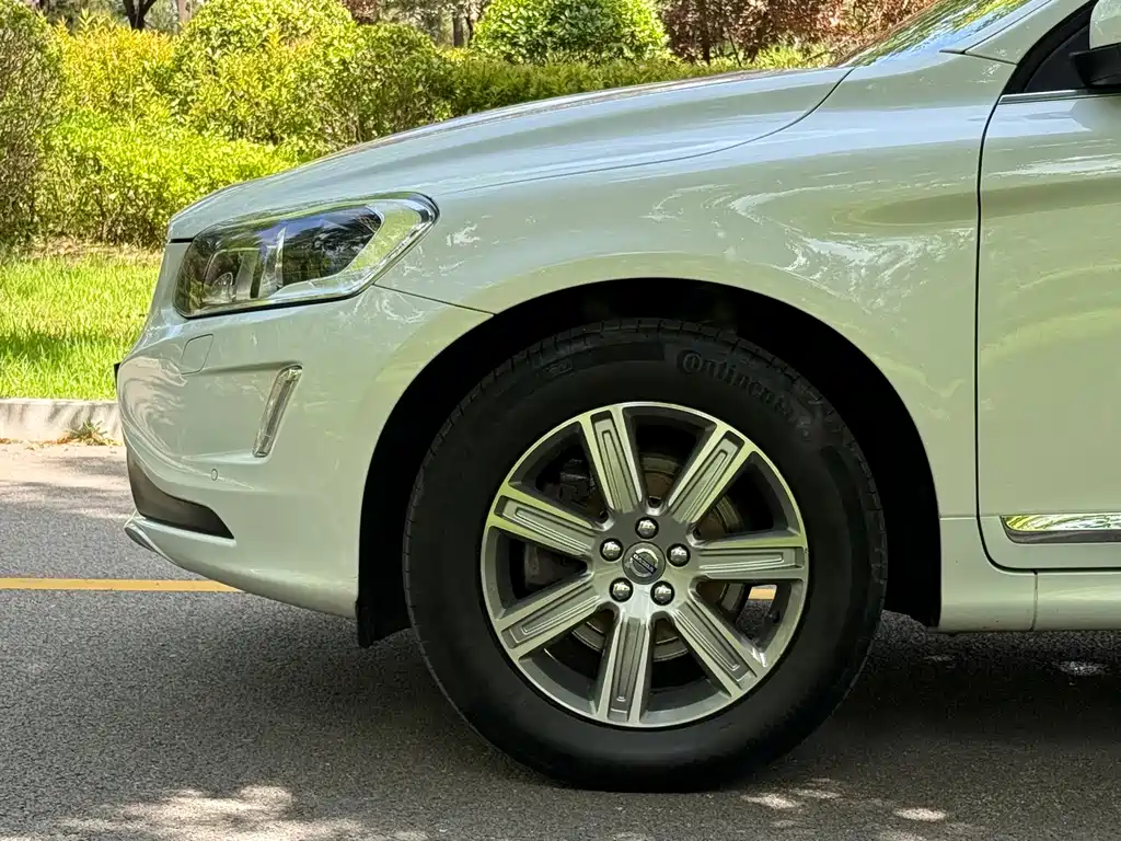 Volvo XC60 2016 — фото 4
