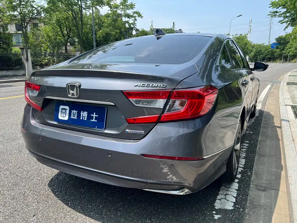 Honda Accord 2018 — фото 6