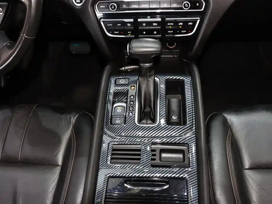 GAC Motor Trumpchi GS8 2018 — фото 14