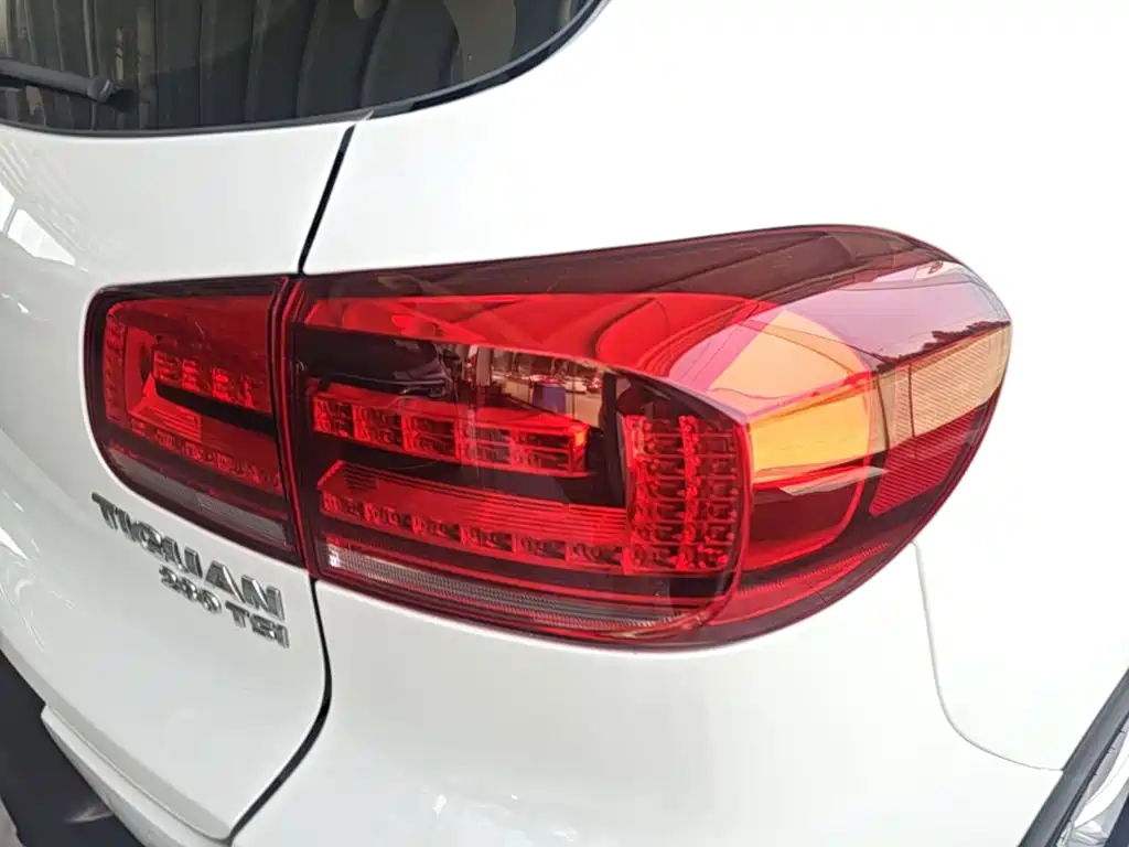 Volkswagen Tiguan 2017 — фото 8