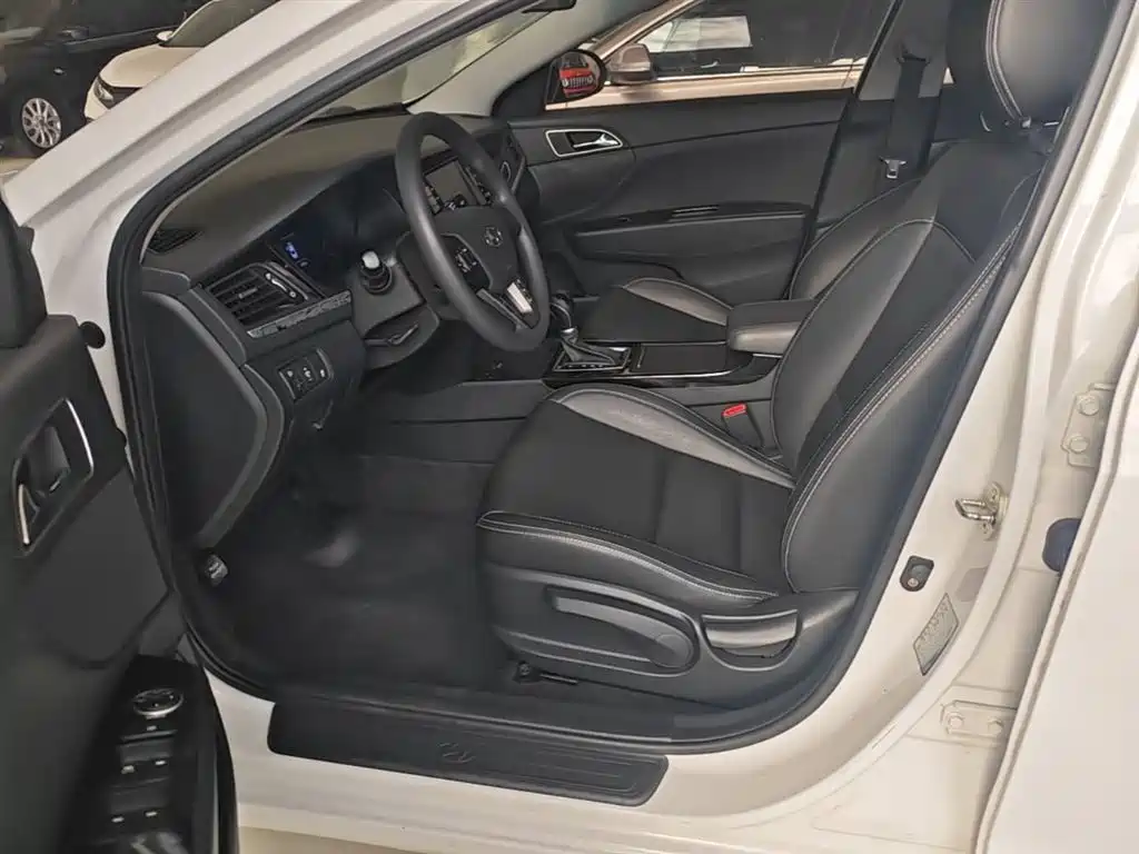 Hyundai Mistra 2017 — фото 15
