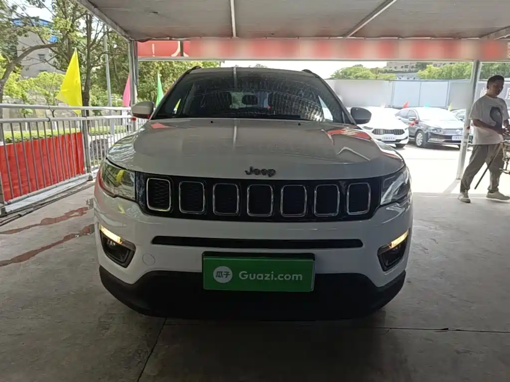 Jeep Compass 2019 — фото 3