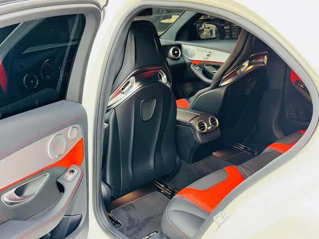 Mercedes-Benz C-Class AMG 2020 — фото 7
