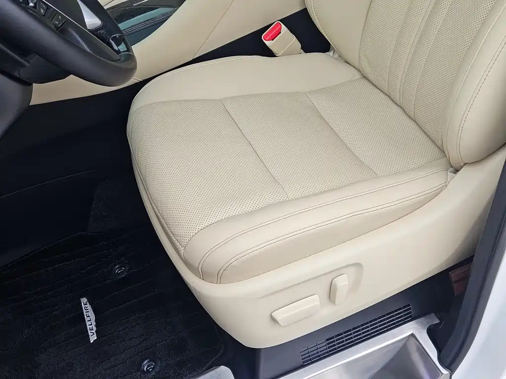 Toyota Vellfire 2022 — фото 11