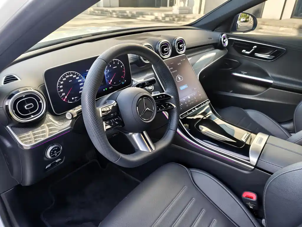 Mercedes-Benz C-Class 2024 — фото 30