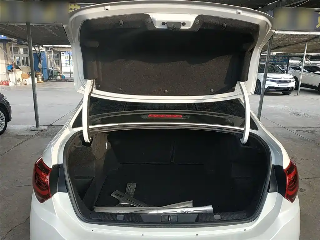 Citroen C4L 2017 — фото 10