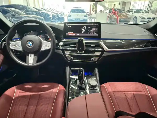 BMW 5 Series 2023