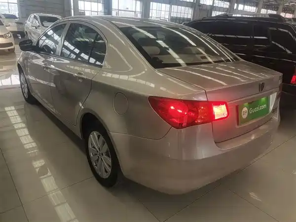 Roewe 350 2015