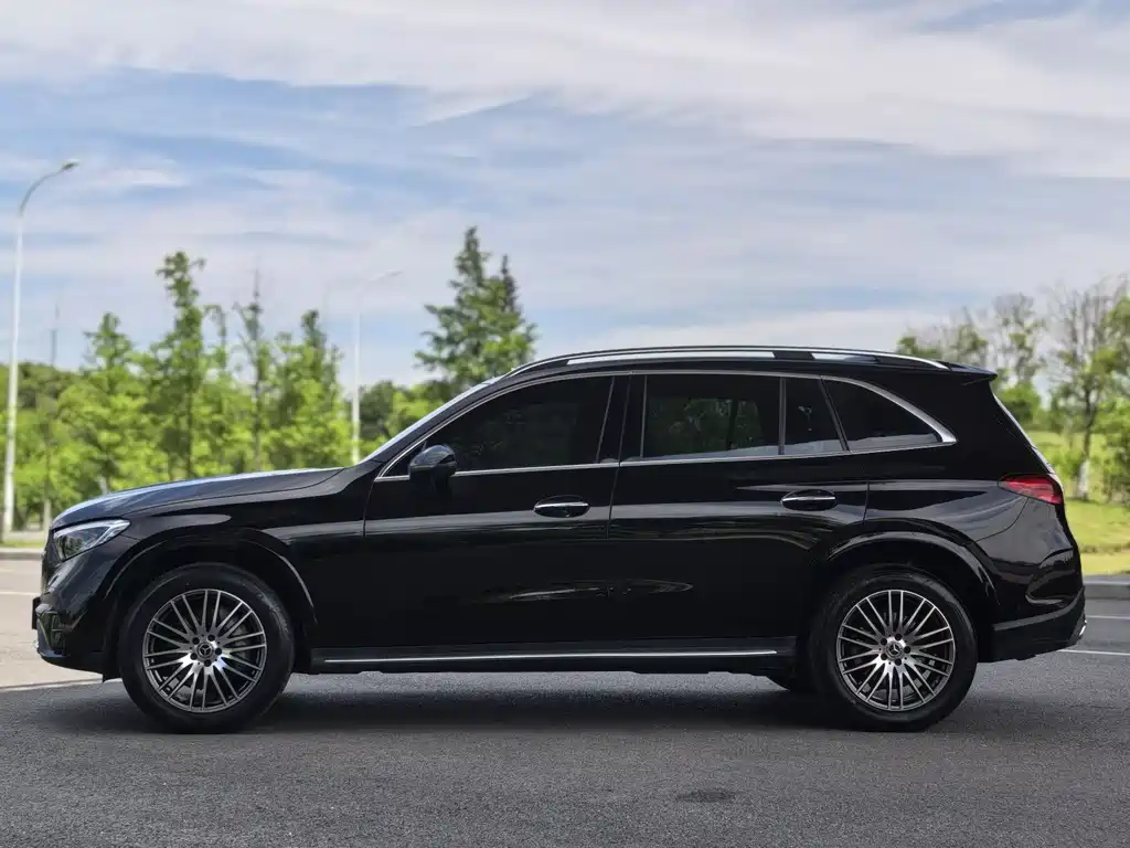 Mercedes-Benz GLC 2023 — фото 17