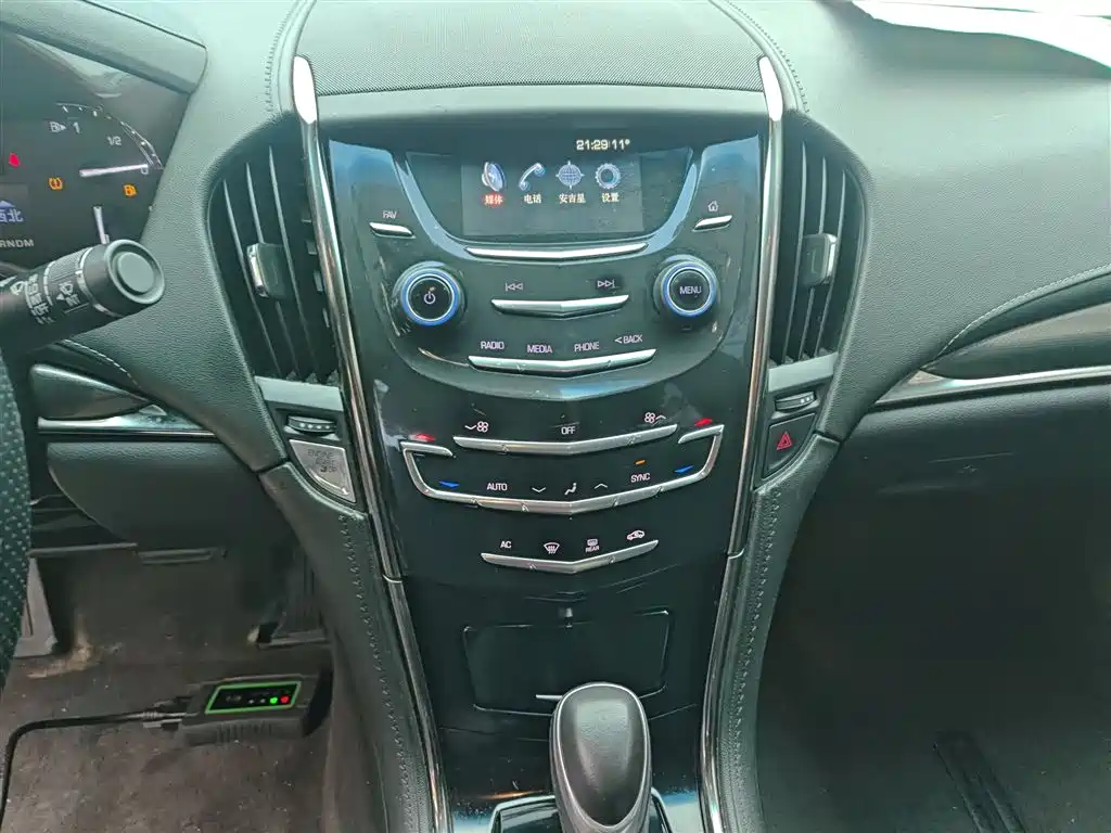 Cadillac ATS-L 2016 — фото 13