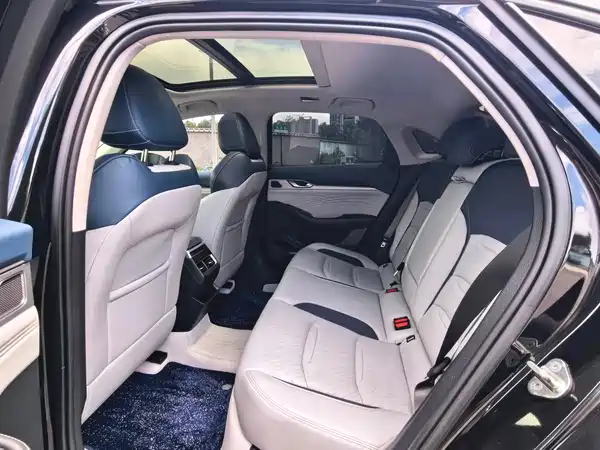 Geely Xingrui 2021
