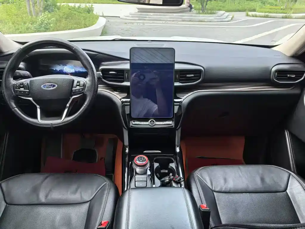 Ford Explorer 2021