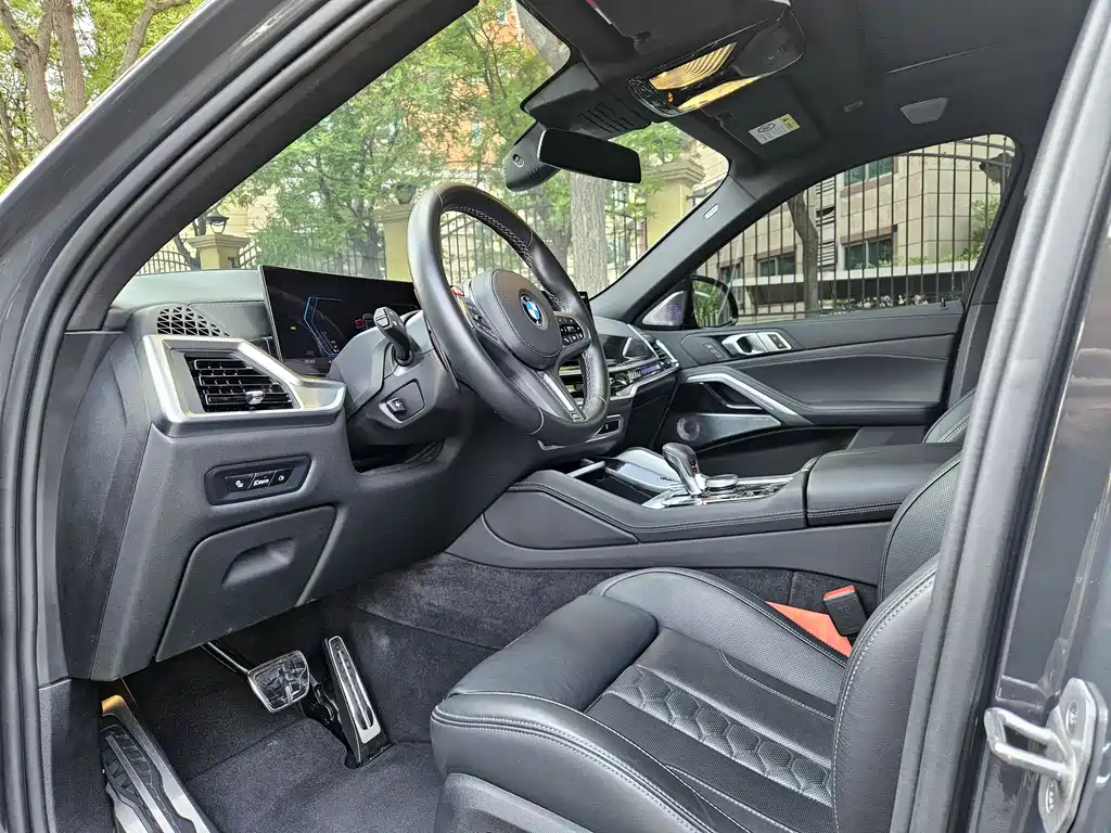 BMW X6 M 2023 — фото 6