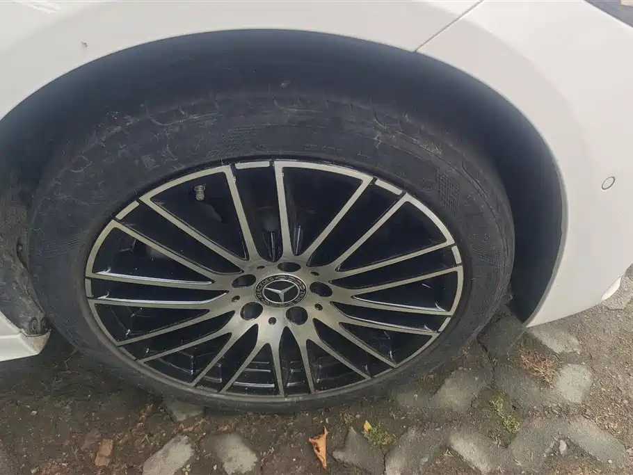 Mercedes-Benz C-Class 2023