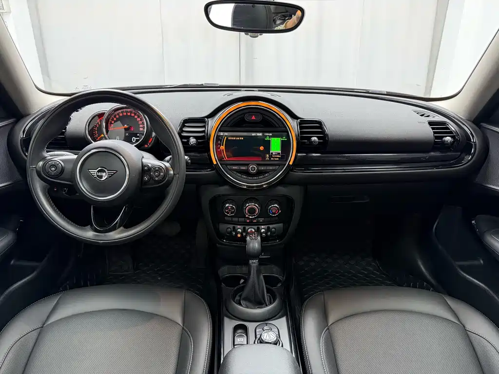 MINI Clubman 2019 — фото 9