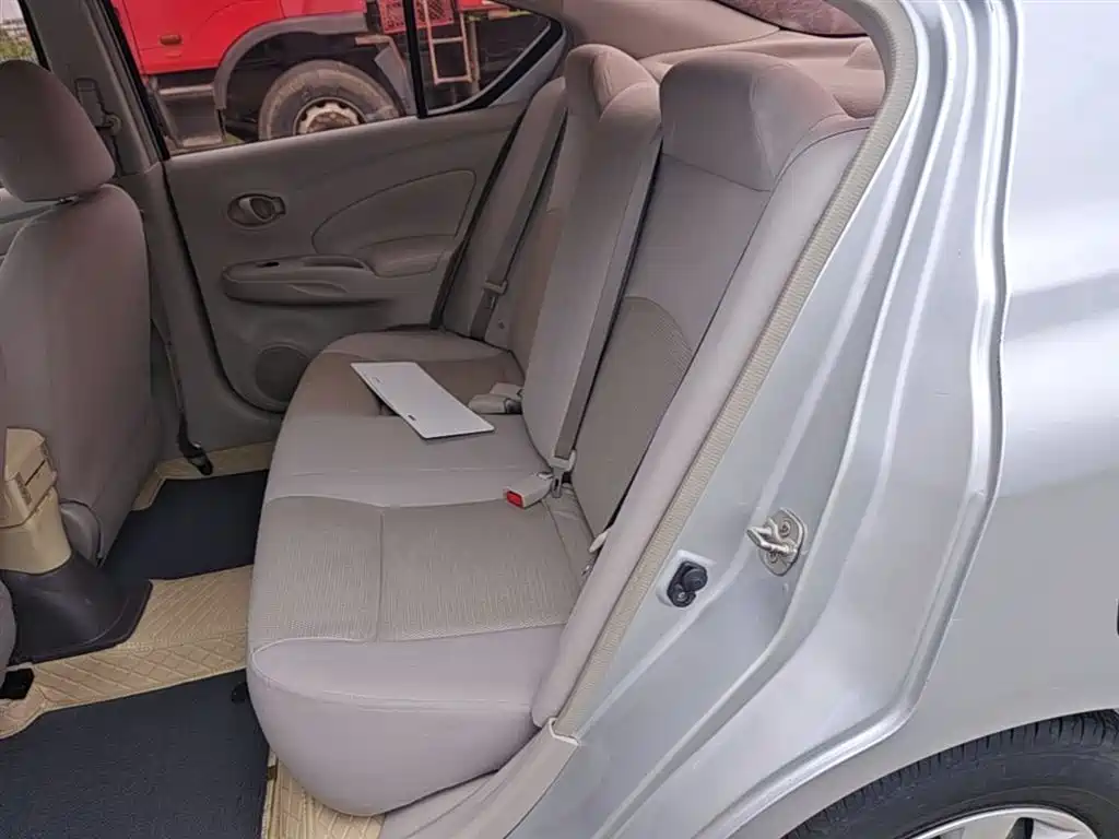 Nissan Sunny 2015 — фото 17