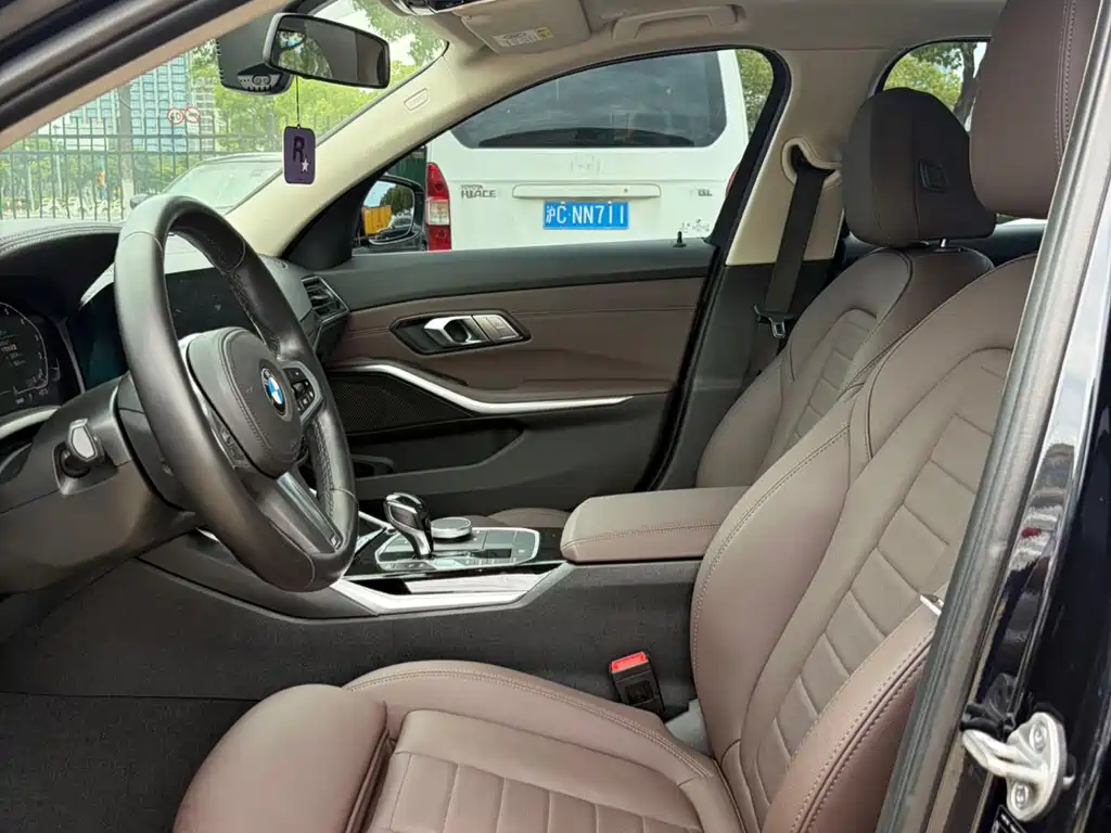 BMW 3 Series 2020
