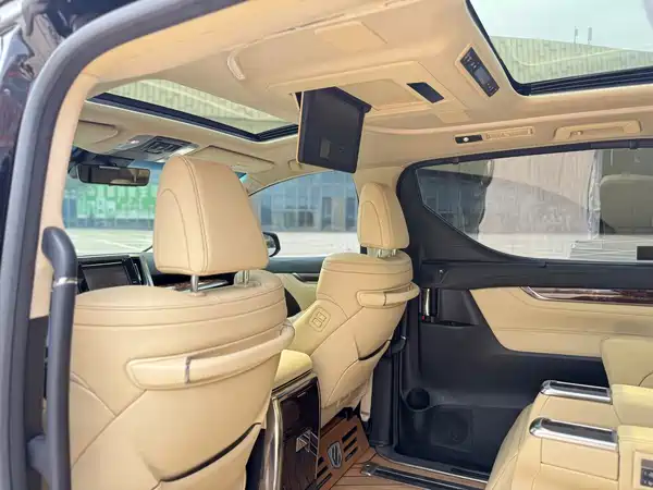 Toyota Alphard 2020