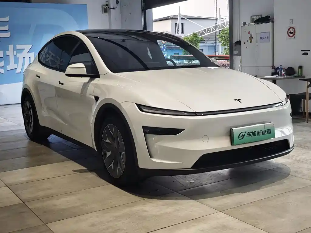 Tesla Model Y L 2025 — фото 3