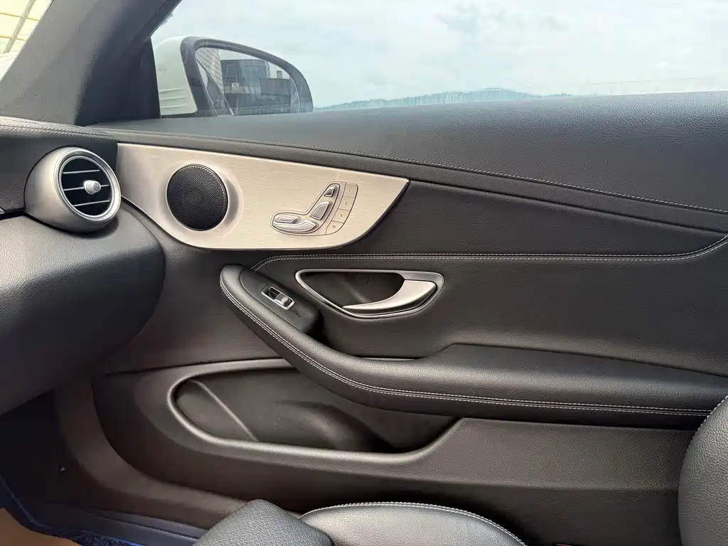 Mercedes-Benz C-Class 2020 — фото 18
