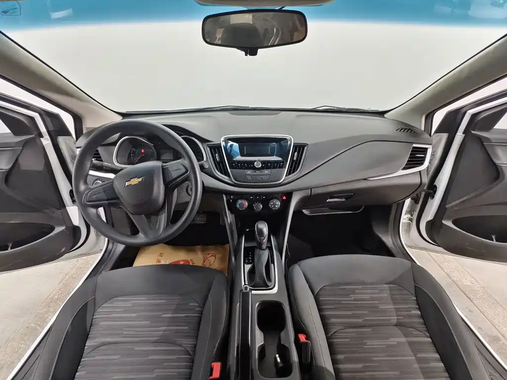 Chevrolet Cavalier 2019 — фото 9