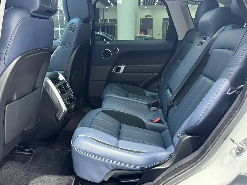 Land Rover Range Rover Sport 2022 — фото 12