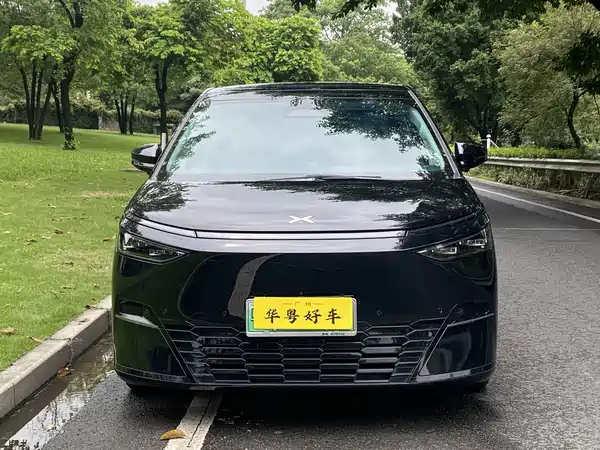 XPeng X9 2024